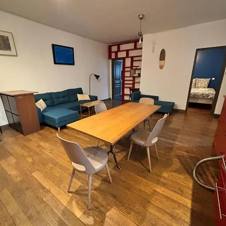 T2 - Proche Centre Apartment