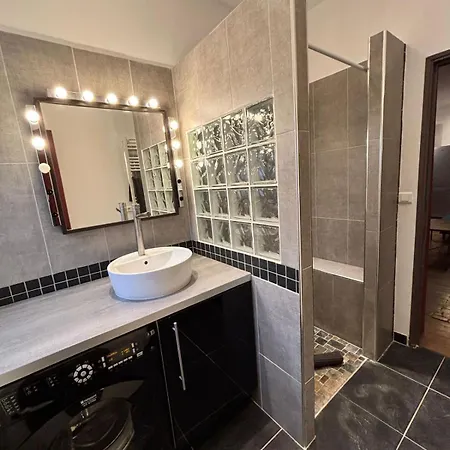 T2 - Proche Centre Apartment Dijon